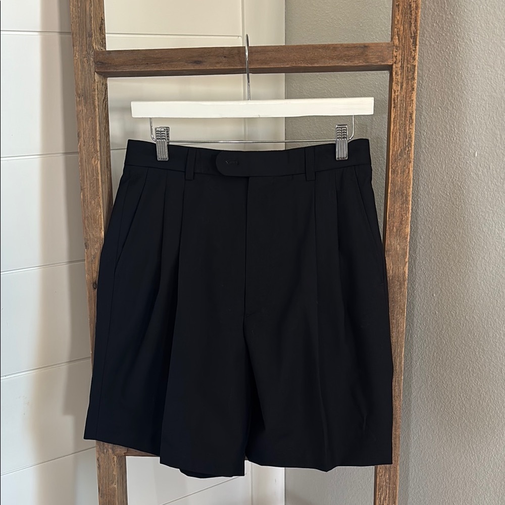 Fairway & Greene Black Women's Wool Shorts